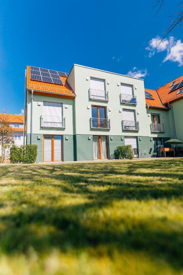 Modernes Stadt-Apartement Mitte บีเลอเฟล์ด ภายนอก รูปภาพ