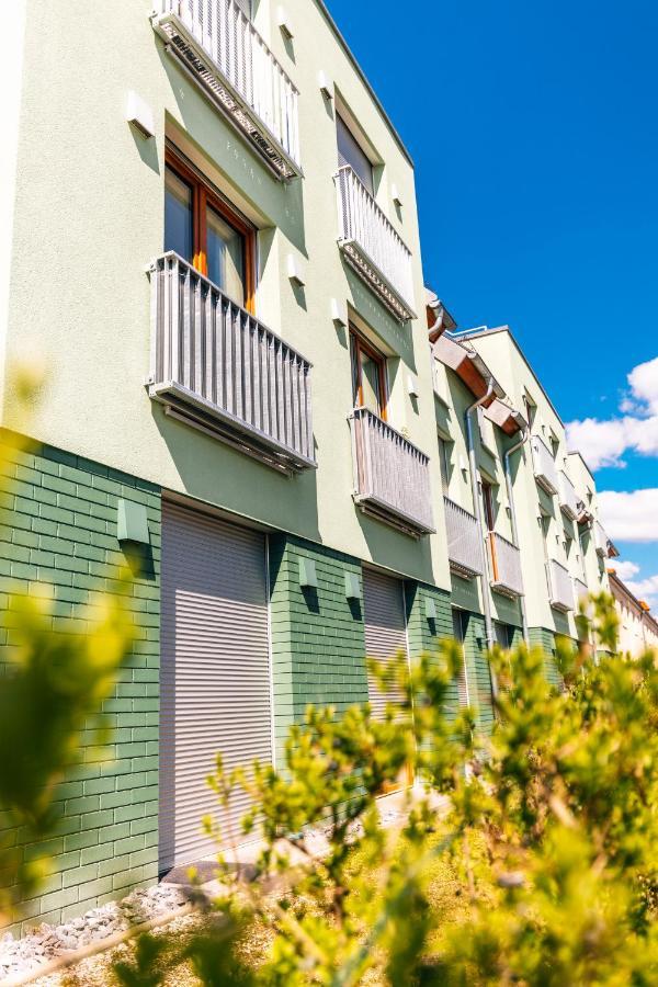 Modernes Stadt-Apartement Mitte บีเลอเฟล์ด ภายนอก รูปภาพ